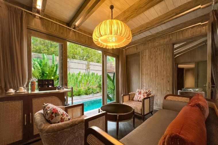 An Lam Retreats Saigon River